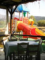 Blick auf den Kinderspielplatz