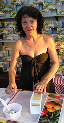 Die Dolmades-Rollmaschine