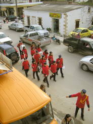 Die Blaskapelle auf der Hauptstrasse von Kissamos