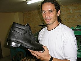 der fertige Schuh aus Kissamos