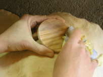 handgeschliffenes Olivenholz