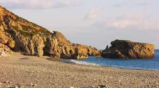 Sougia Badestrand mit Blick Richtung FKK Felsen